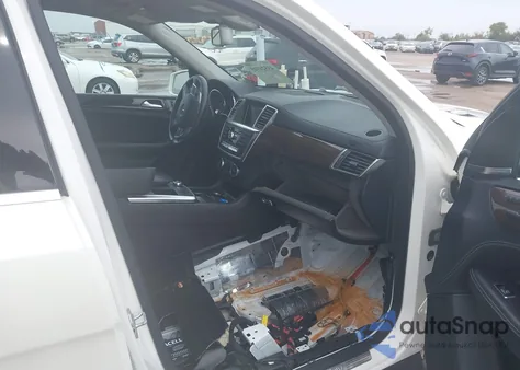 2016 Mercedes-Benz Gl 450 4Matic z USA, uszkodzony, nr VIN 4JGDF6EE5GA703634